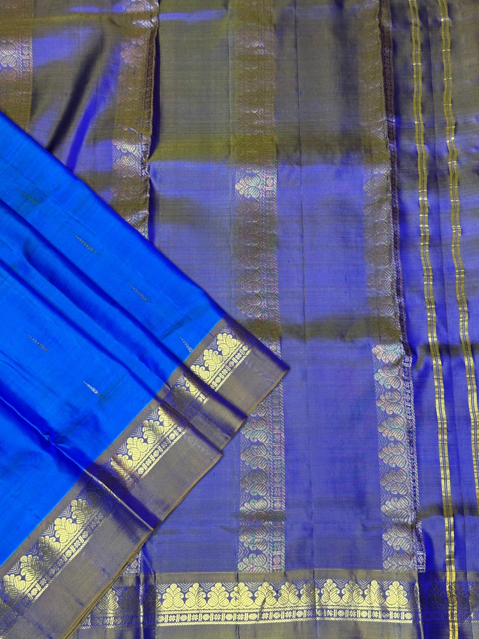 Pearl Ivory Tissue Banarasi Brocade Saree alternate view